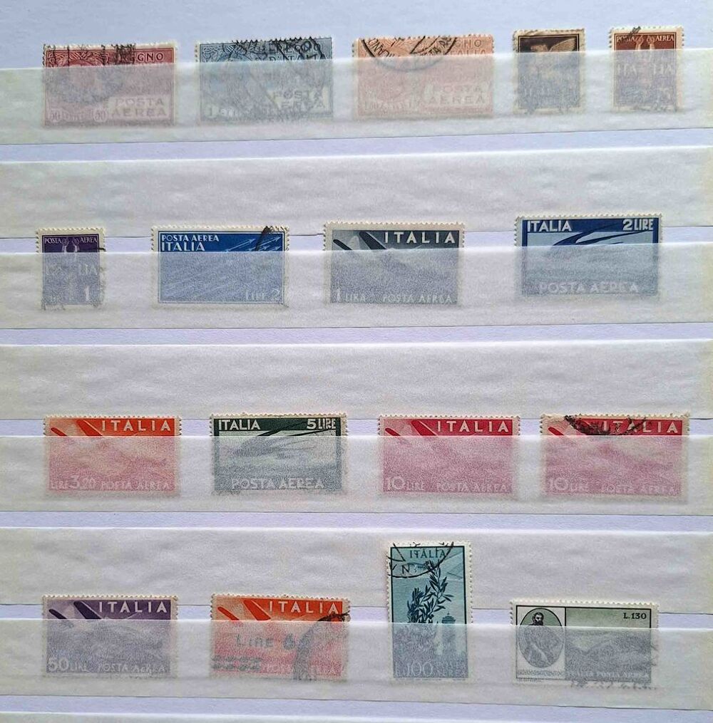 S&eacute;rie de timbres de collection d'Italie bis 