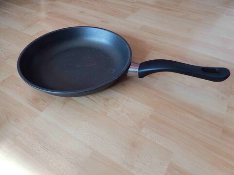Lot de 2 poles et une sauteuse 50 Saint-Andr-lez-Lille (59)