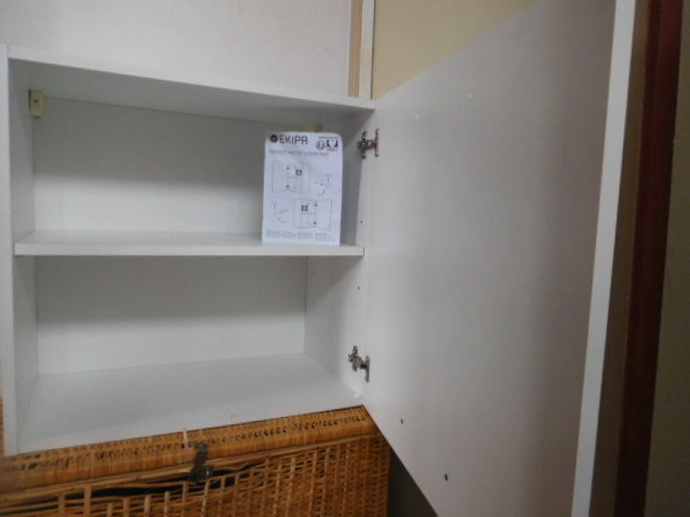  meuble de cuisine blanc mat, en tr&egrave;s bon &eacute;tat Meubles
