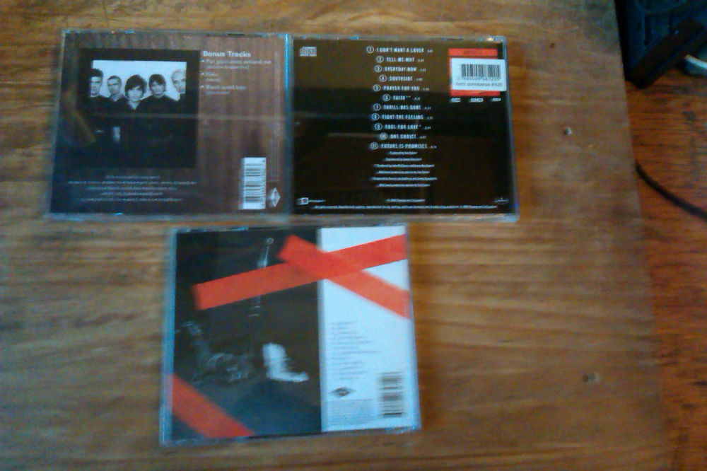 lot de 3 disques lazer TEXAS
CD et vinyles