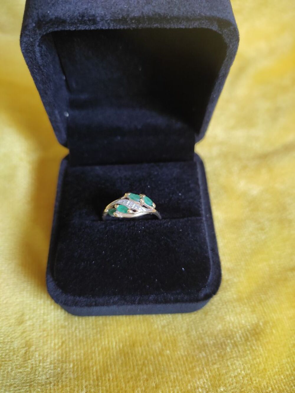 Bague or et &eacute;meraudes Bijoux et montres