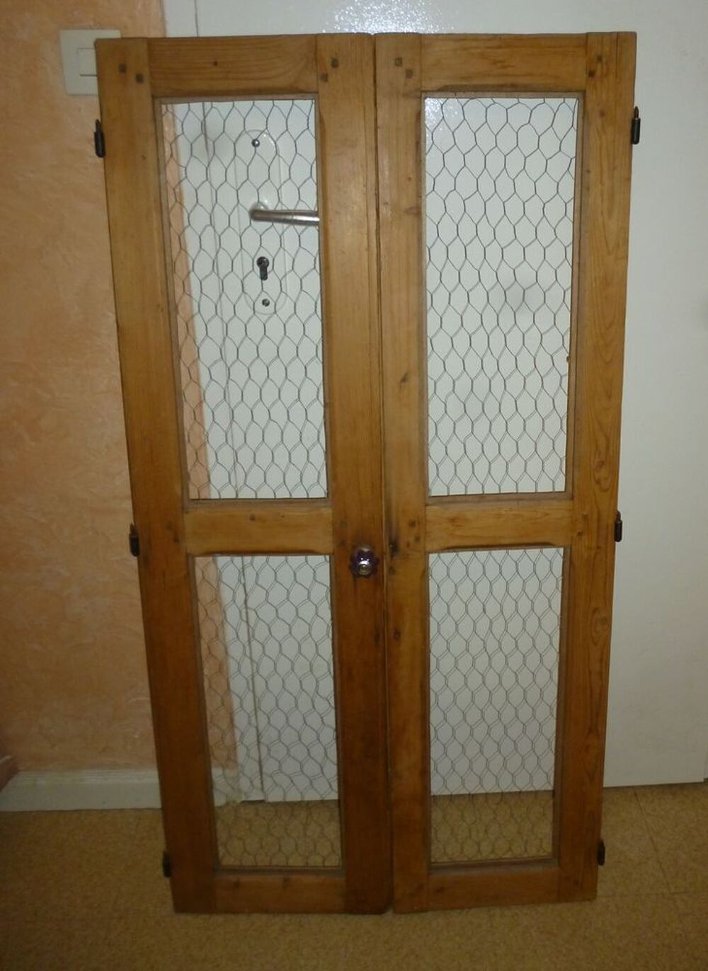 Portes bois et grillage Bricolage