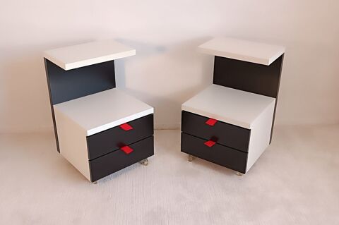 Très belles tables de chevet postmodernes IKEA  490 Créteil (94)