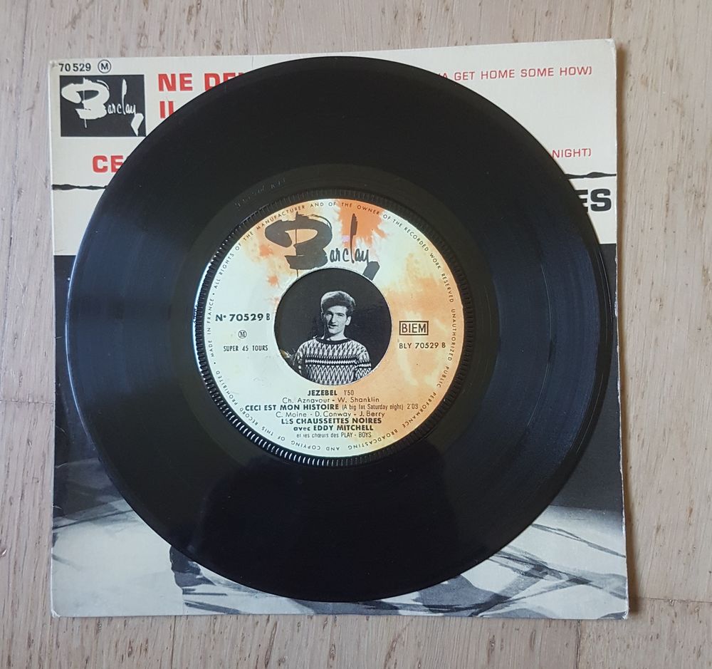 Les Chaussettes Noires avec Eddy Mitchell - Ne D&eacute;laisse Pas. CD et vinyles