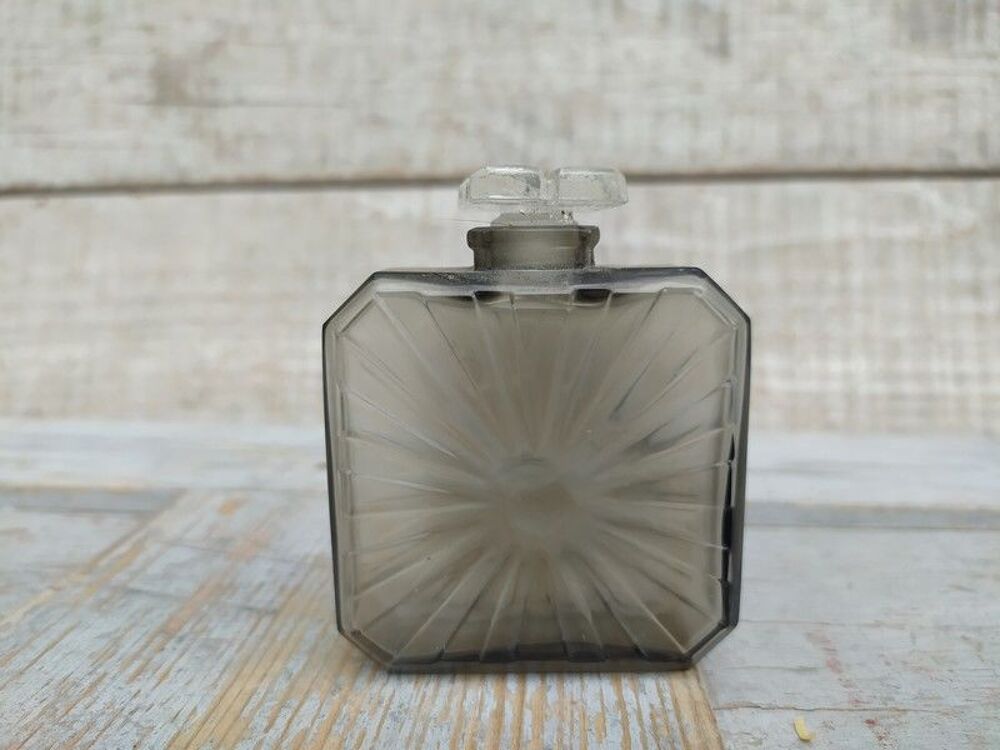 Flacon Parfum Guerlain Vol de Nuit Art D&eacute;co
