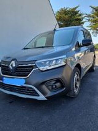 Kangoo KANGOO VAN BLUE DCI 95 GRAND CONFORT SESAME OUVRE TOI 2021 occasion 56000 Vannes