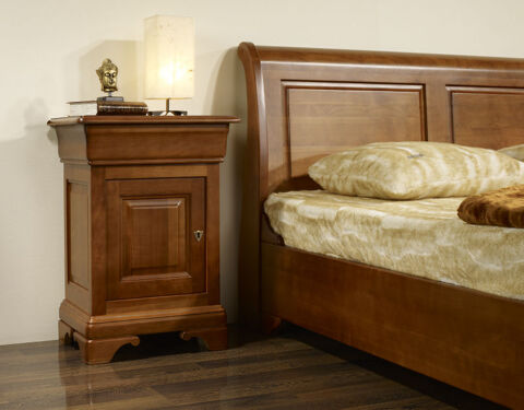 CHEVET Merisier massif comme neuf 400 Saint-Gilles-Croix-de-Vie (85)