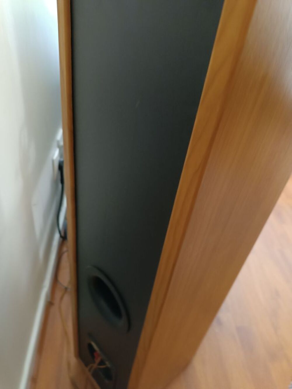 Paire d'enceintes marque Audio et hifi