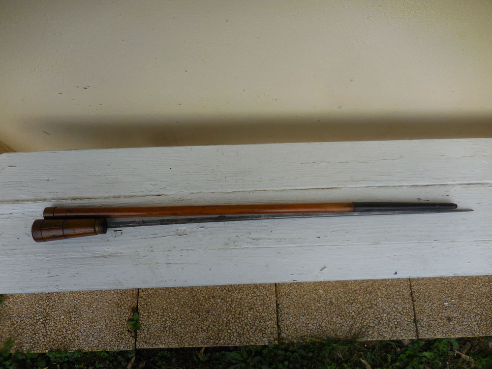 CANNE &Eacute;P&Eacute;E 
