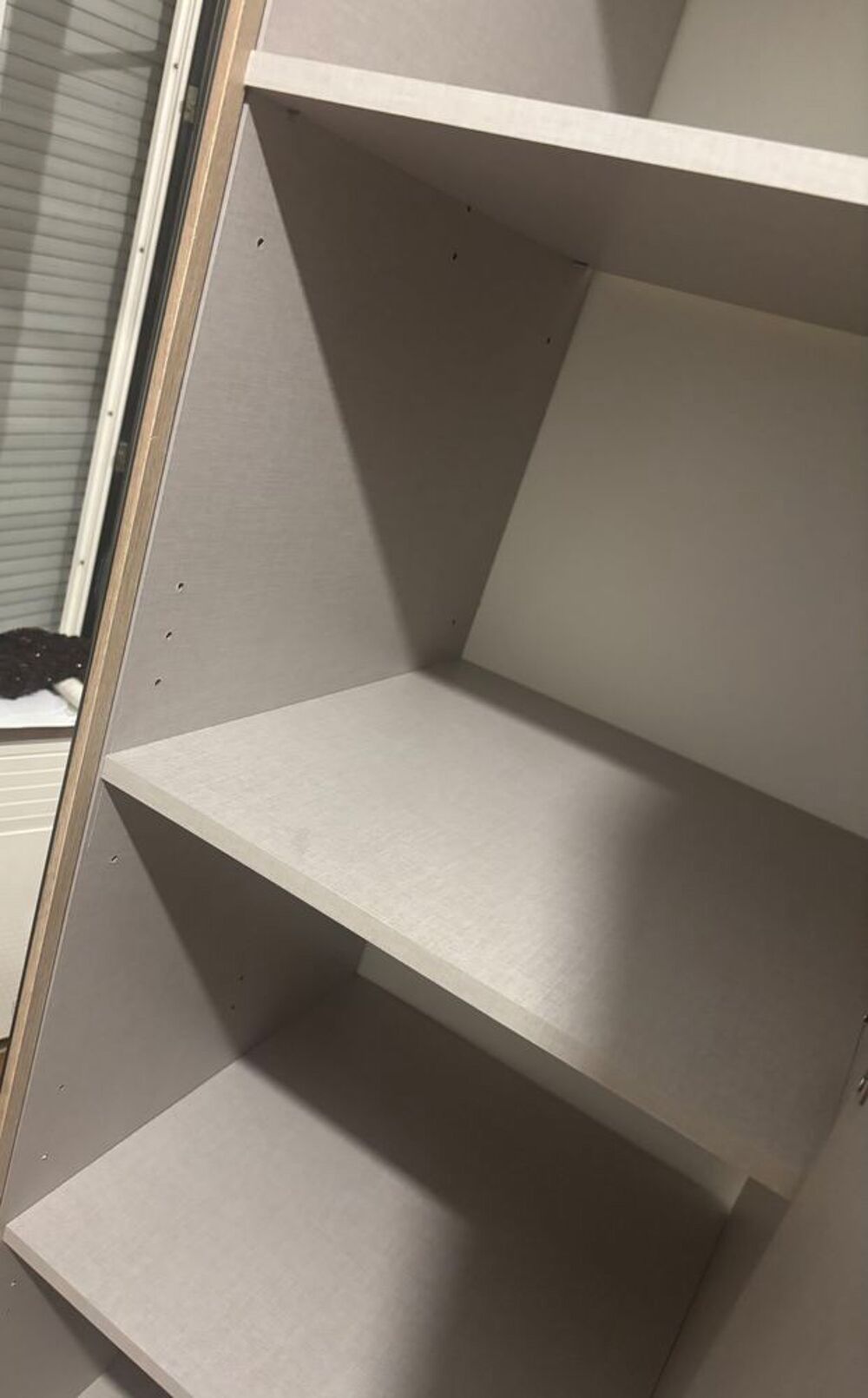 Armoire en tr&egrave;s bon &eacute;tat Meubles
