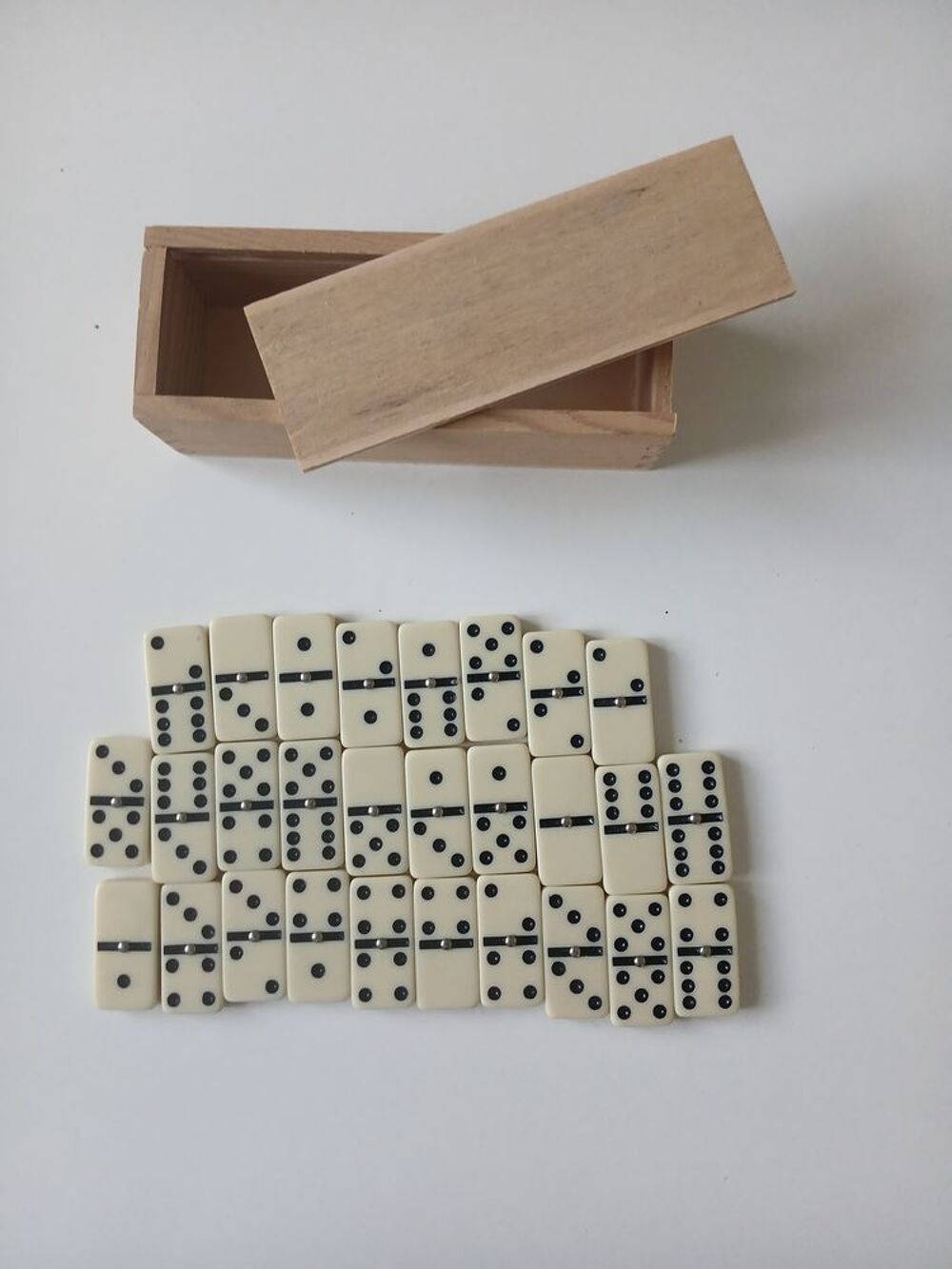 Jeu de domino ancien Jeux / jouets