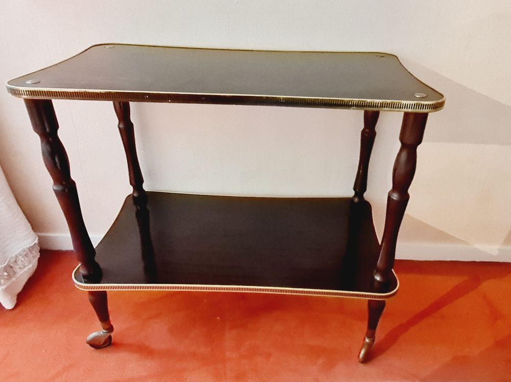 DESSERTE, TABLE ROULANTE D'APPOINT A DEUX PLATEAUX Meubles