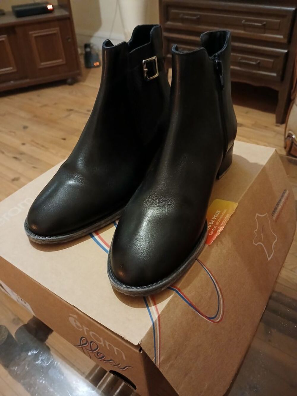 Bottines femme en cuir neuves pointure 37 Chaussures