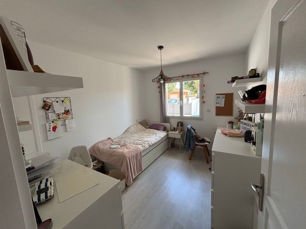 Vente Maison Villa récente de 140m2 avec piscine chauffée et couverte proche des plages Landaises Tosse