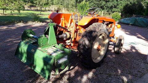 tracteur renault D22 2800 Labastide-Saint-Sernin (31)