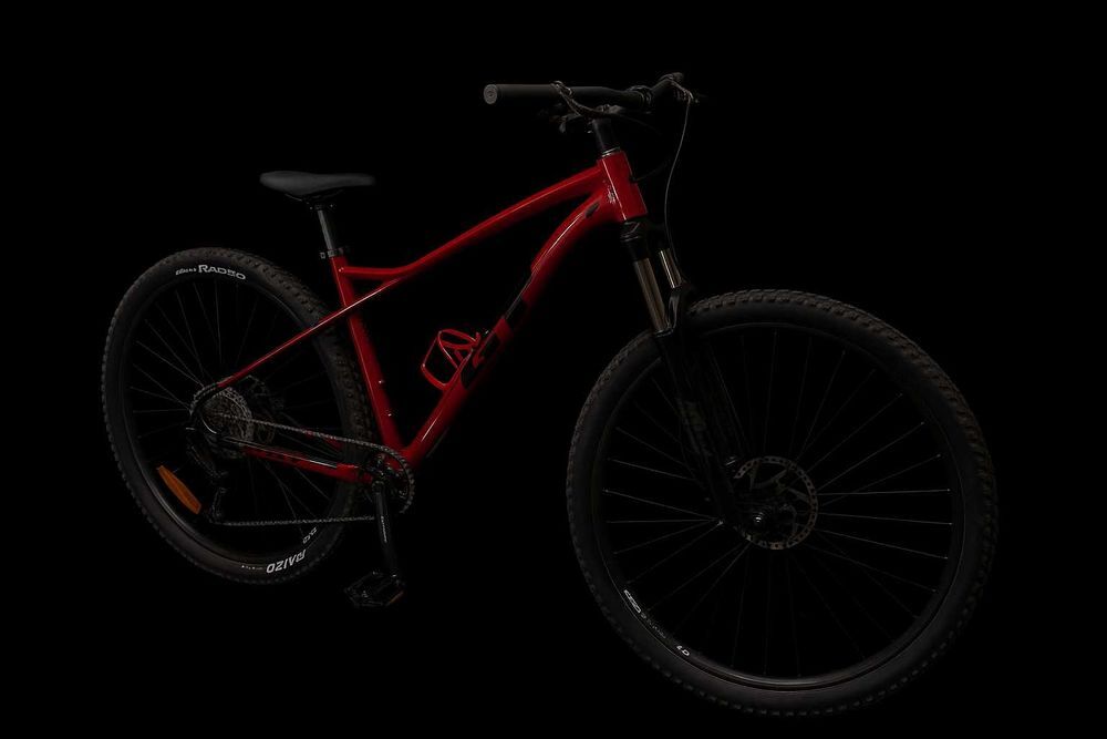 VTT GT AVALANCHE Sports