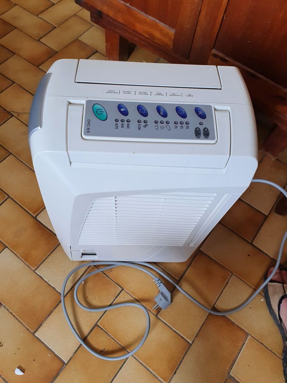 D&eacute;shumidificateur Delonghi Type DNC 65 Bricolage
