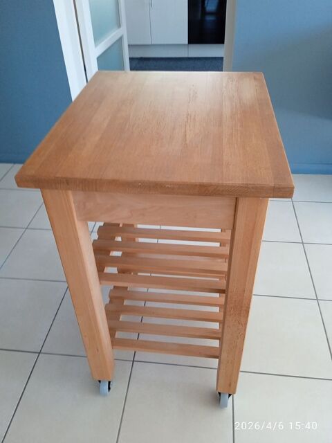 table desserte  30 Beaufort-en-Vall�e (49)