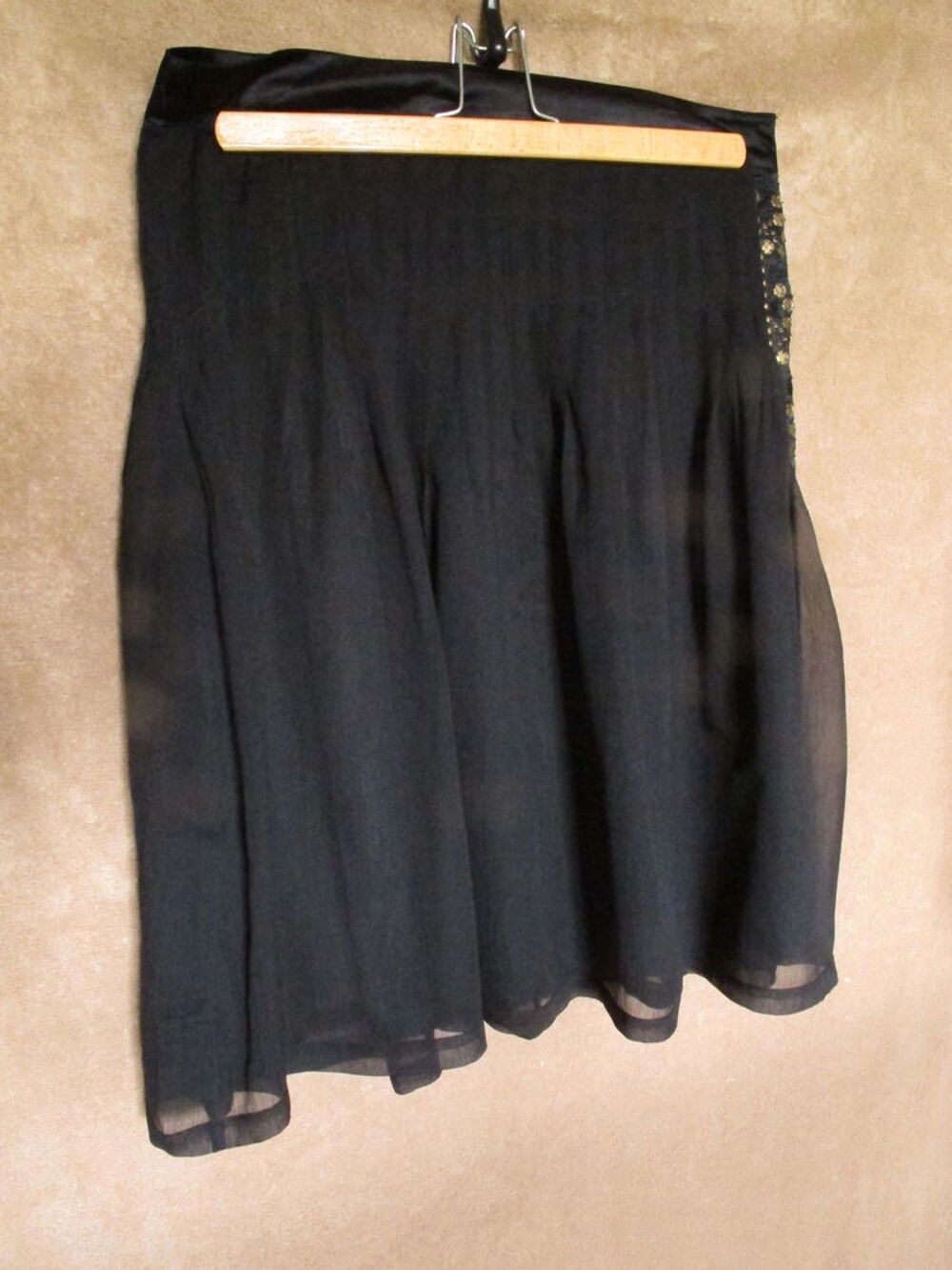 jupe noire Vêtements