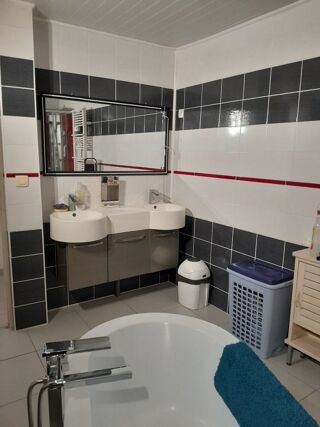  Chambre à louer 6 pièces 270 m² Puzieux