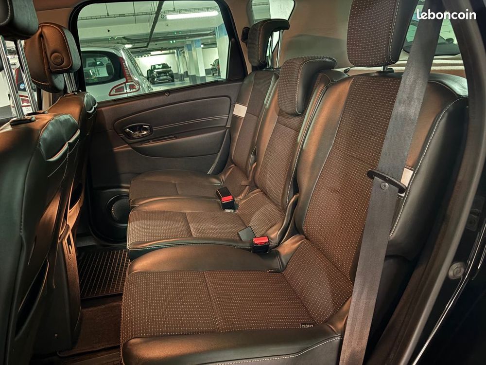 Sc&eacute;nic III Scenic III phase 2 essence 1.6 16v Dynamique 2012 occasion 92500 Rueil-Malmaison