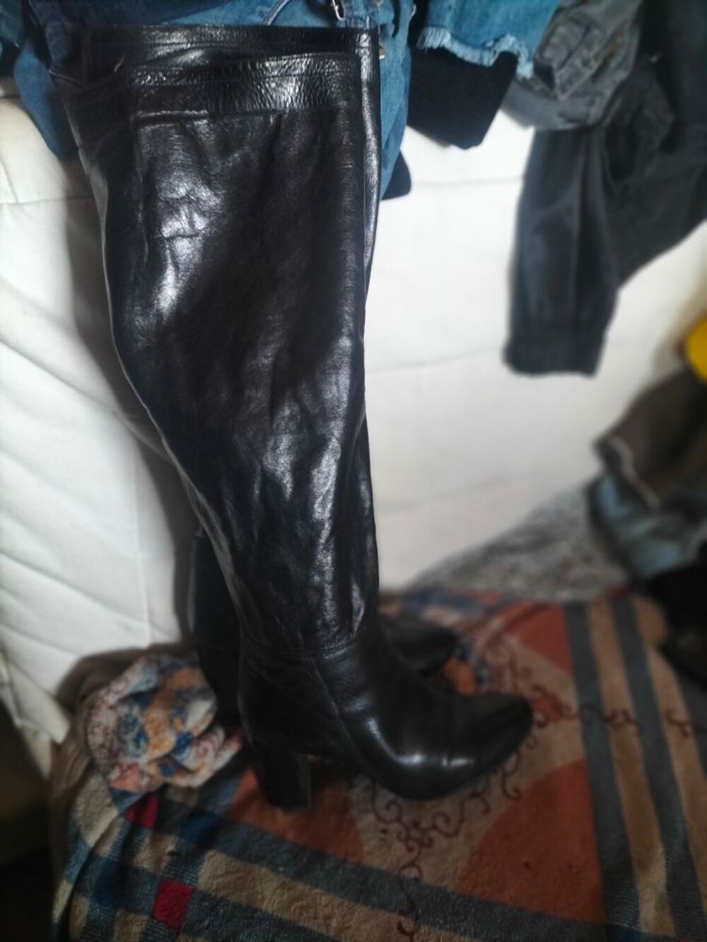 Bottes cuir v&eacute;ritable Italie pointure 39 tr&egrave;s bon &eacute;tat Chaussures