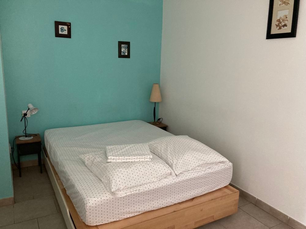 Location Maison meublé terrain et parking 1 à 3 p du 1/11 au 30/04 Saint-martin-de-castillon