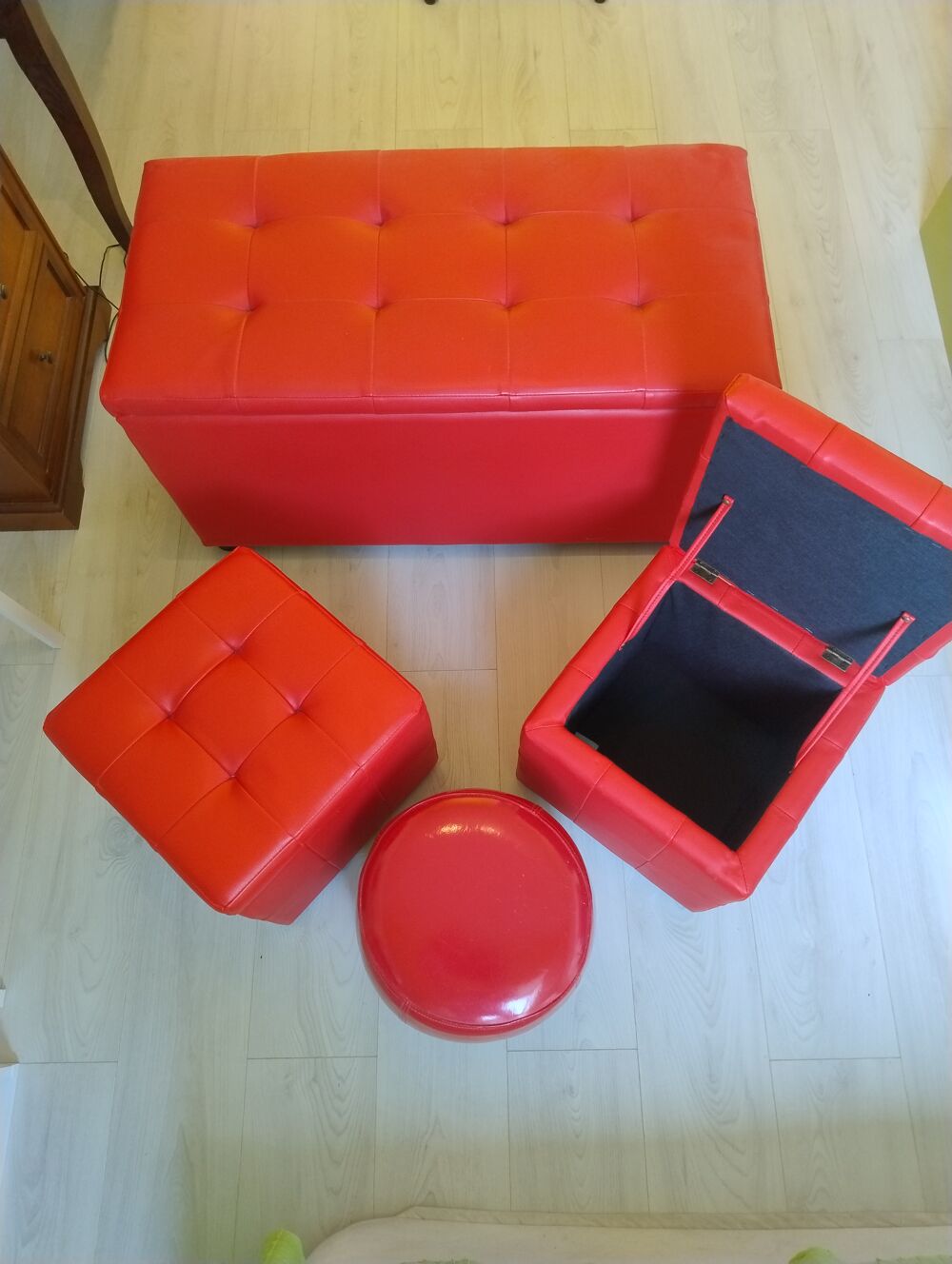 Suite d&eacute;m&eacute;nagement diff&eacute;rents meubles Meubles