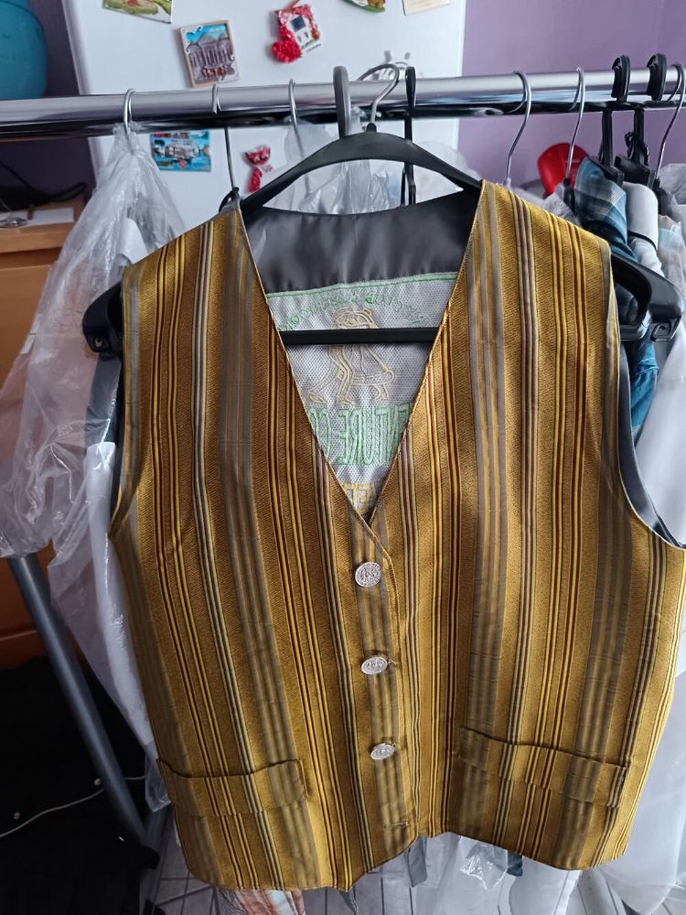 Divers v&ecirc;tements de country
Vêtements
