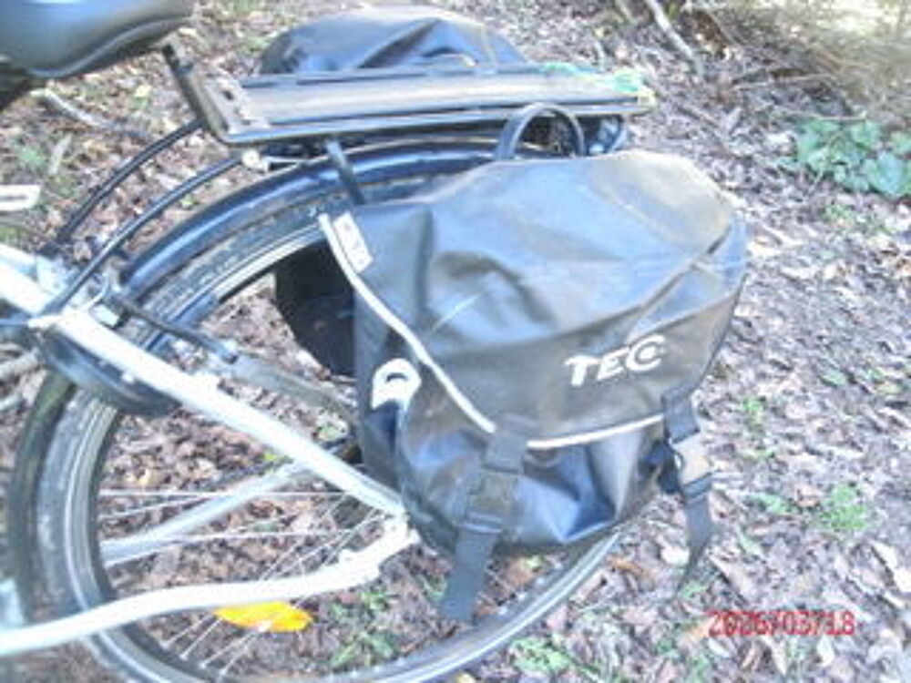VELO de voyage / Touring personnalis&eacute; Vélos