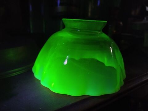 Tulipe de Lampe de Bureau en Verre Ouraline  Loches (37)