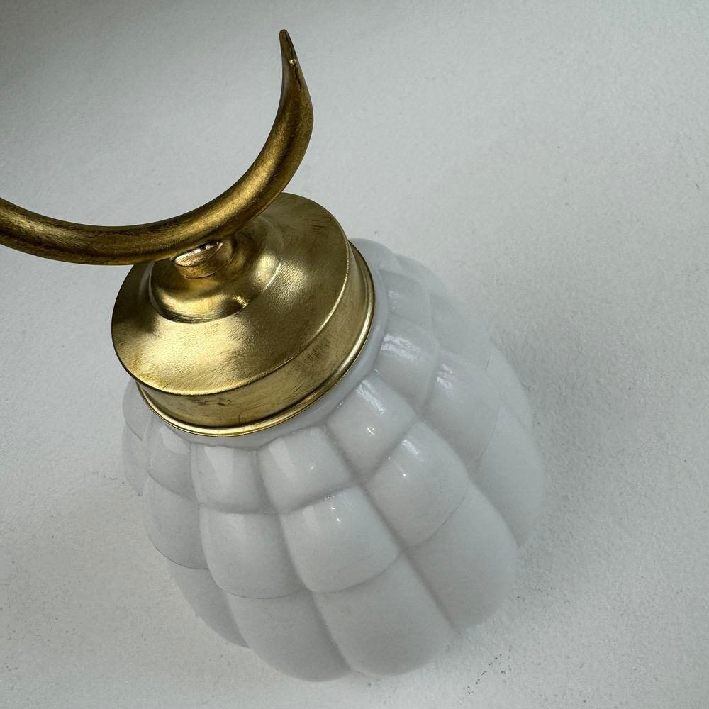 ANCIENNE APPLIQUE EN OPALINE VINTAGE Décoration