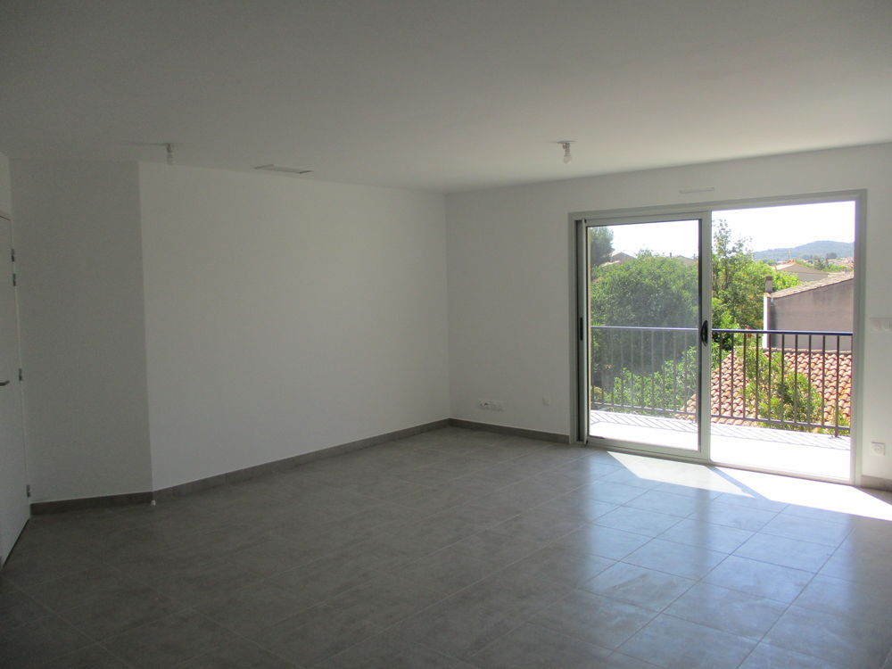 Location Appartement T3 66 m2 expo sud 1076 €/mois cc Six-fours-les-plages