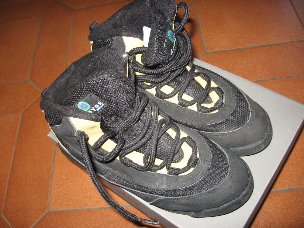 CHAUSSURE FITNES " DOMYOS" Chaussures