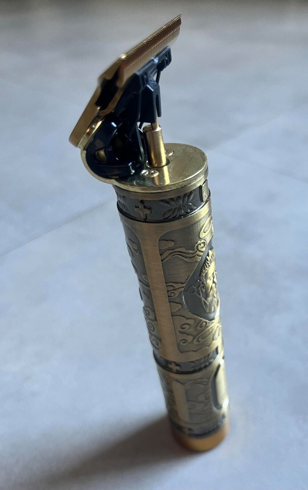 Tondeuse professionnelle cheveux et barbe neuve Bijoux et montres