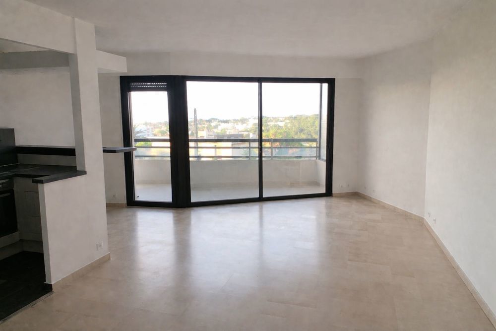 Vente Appartement le Cannet Mairie 2p Vue Mer Le cannet