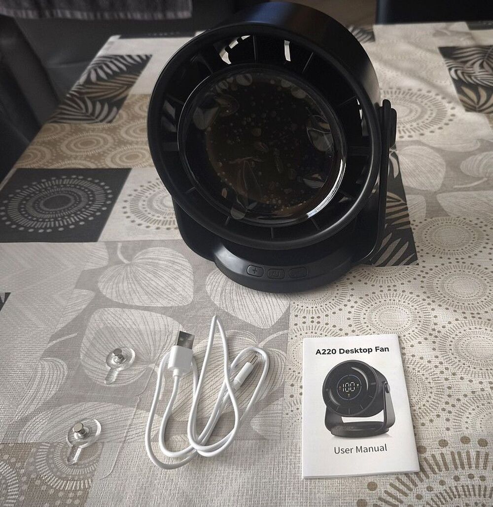 Ventilateur de burea de bureau 100 Vitesses rechargeable USB Electroménager