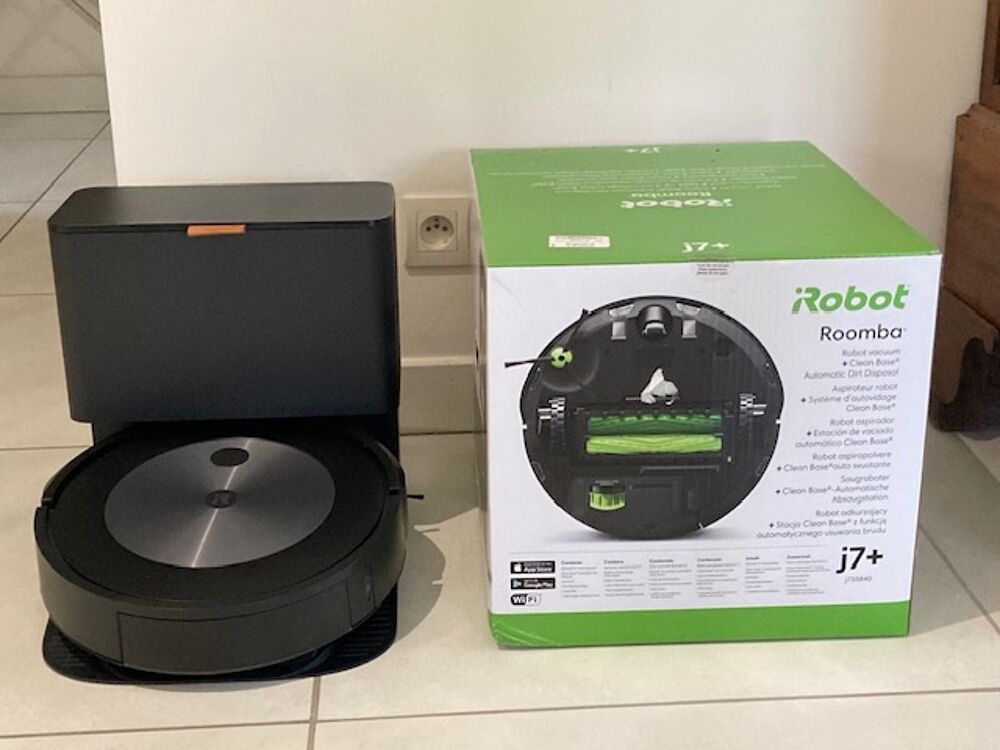 Aspirateur robot marque IROBOT mod&egrave;le J7+ Electroménager