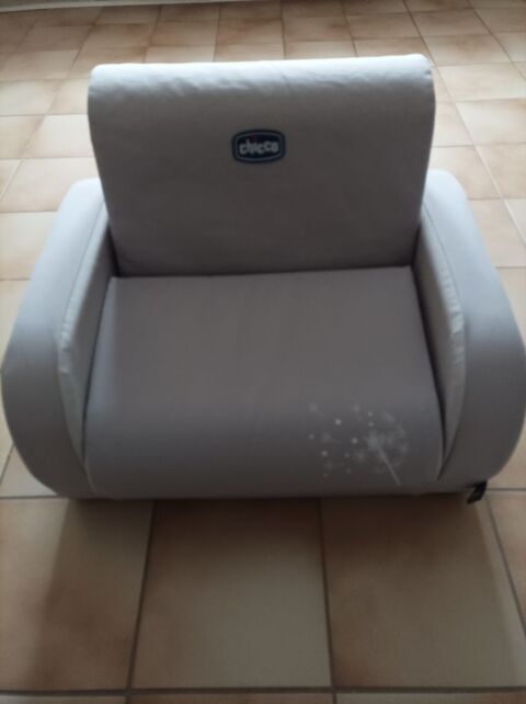 Fauteuil pour enfant. Villerupt (54)