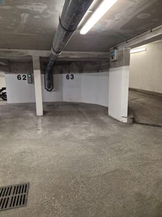  Parking / Garage à louer 12 m² Clichy