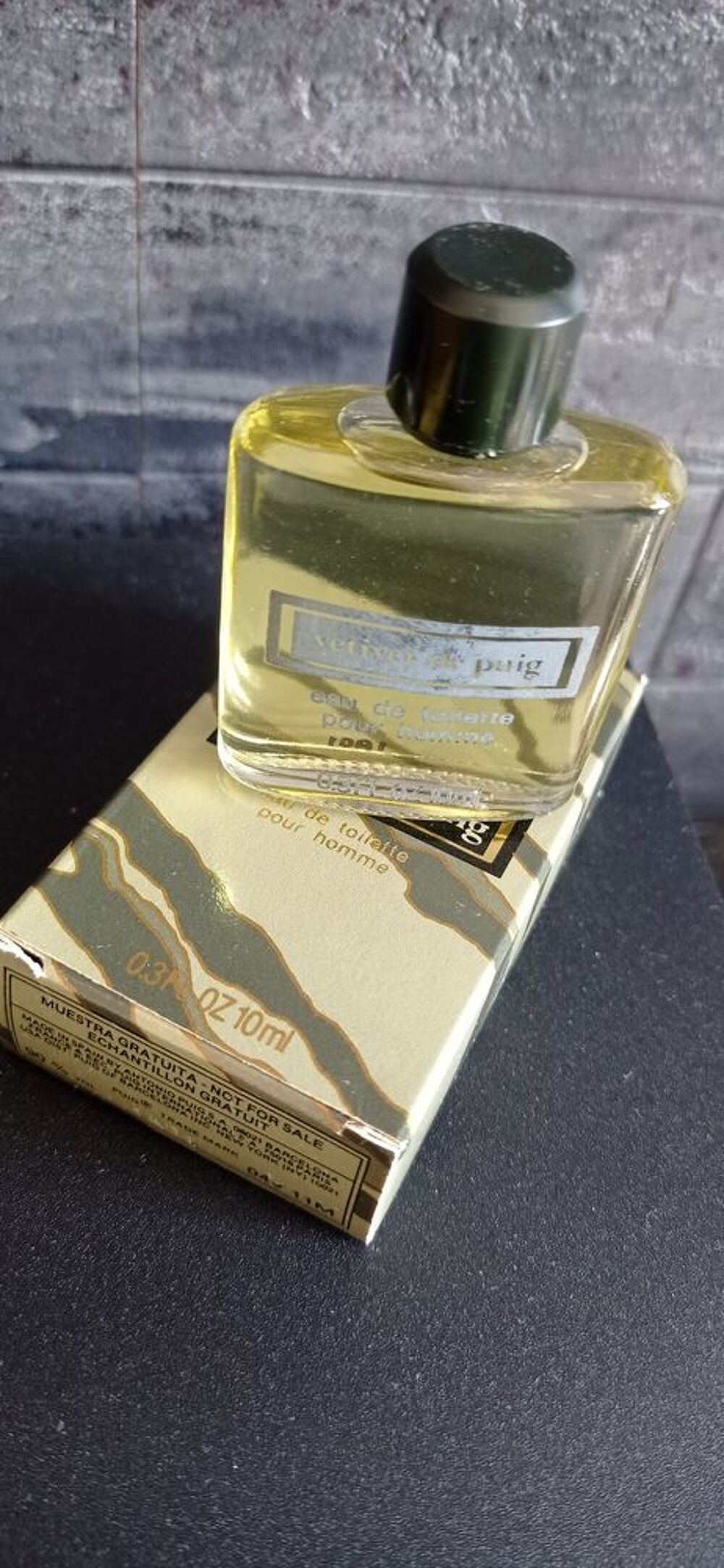 Miniature de parfum de collection v&eacute;tiver de puig 