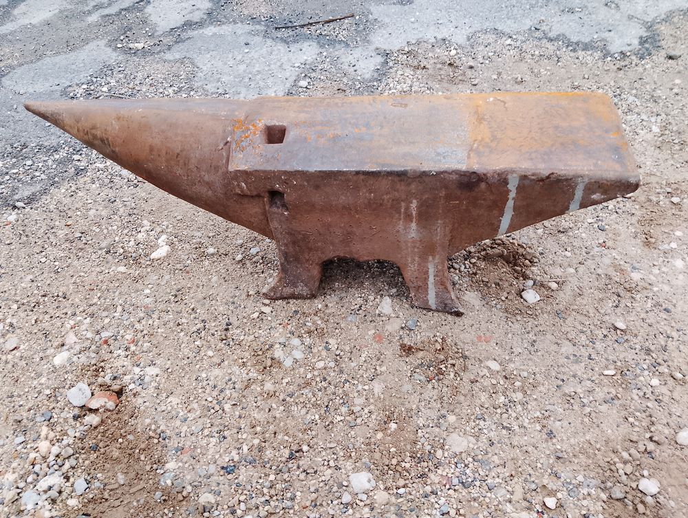 CLAUDINON enclume marechal 126 kg Bricolage