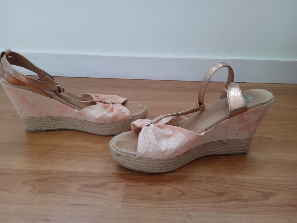 Espadrilles compens&eacute;es Chaussures