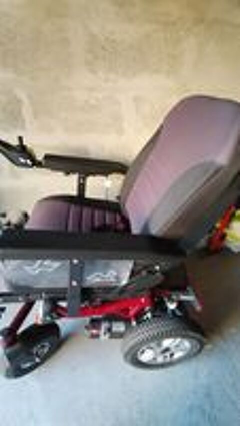   Fauteuil roulant electrique 