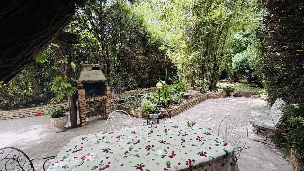 Vente Maison BIEN ARCHITECTE 265 m2.Sous sol 100 m2(Hsp3m),Jardin 669m2, Noisy-le-sec