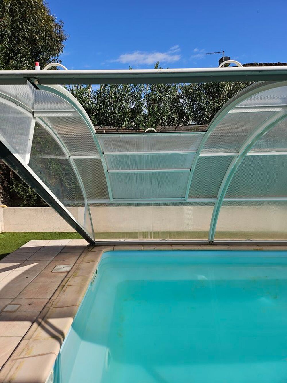 Abri piscine Abrideal Primo 2024 - 9.40 x 4,14 - 5 modules - Jardin
