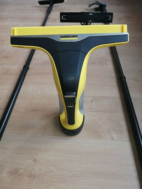 Lave vitre Karcher Wv6 avec extension de 1M50 / LIV 5 Lyon 4 (69)