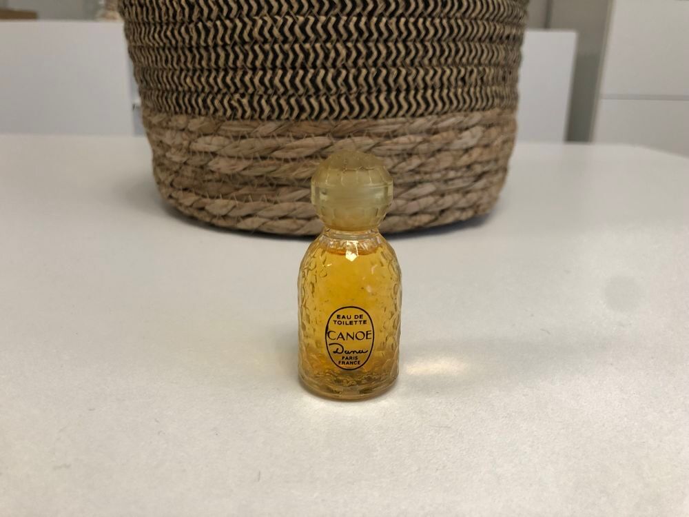 Miniature de parfum Cano&euml; Dana 