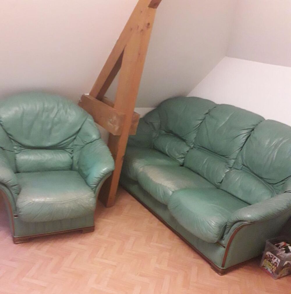 canap&eacute; 3 places avec 2 fauteuils Meubles