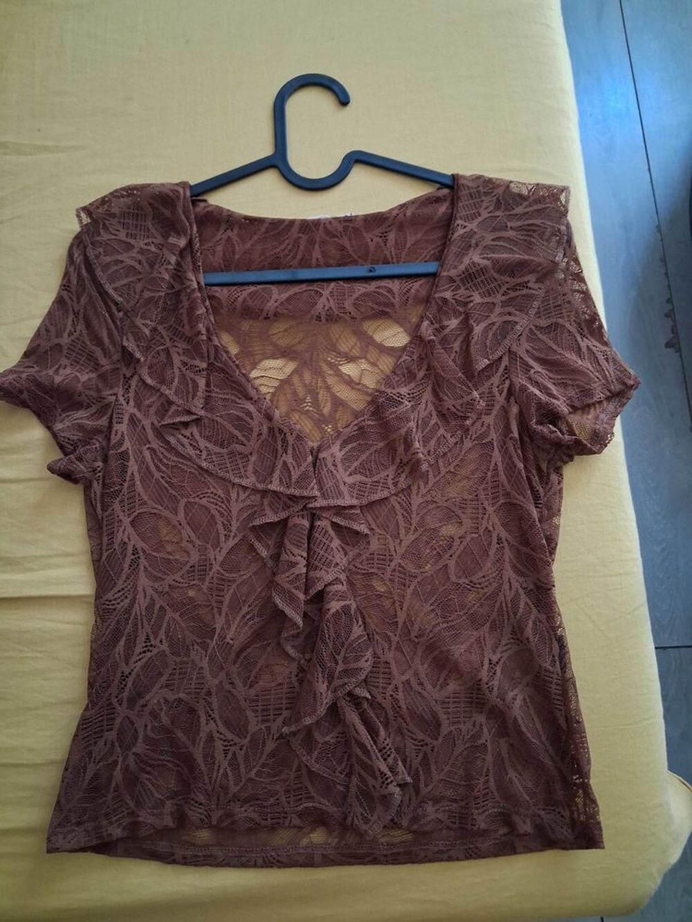 haut en dentelle Vêtements